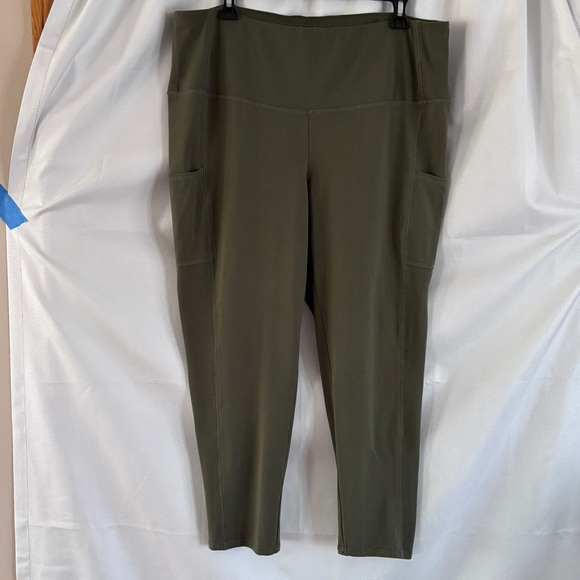 Zenergy by Chico's Pants - High-Waist Olive Capri Leggings with Side Pockets